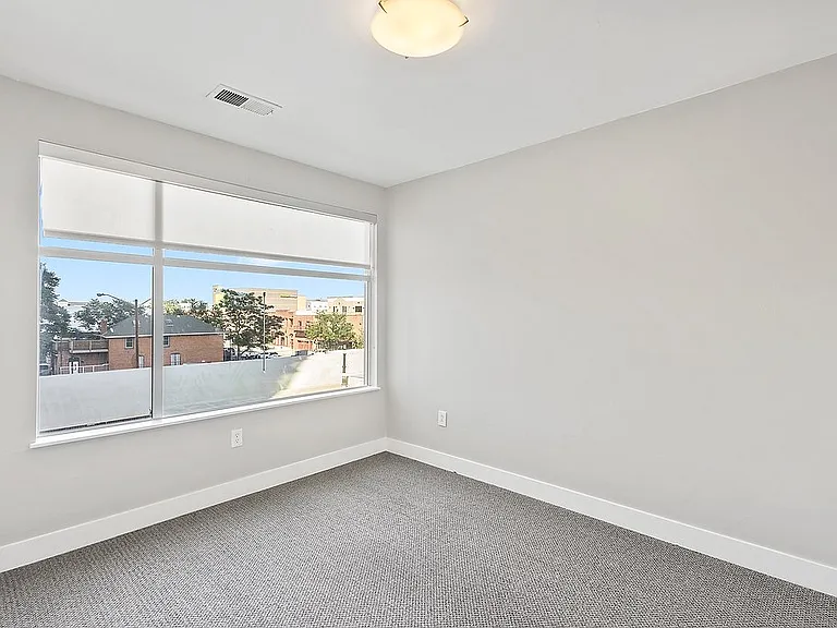 1015 N 21st St — Photo 38