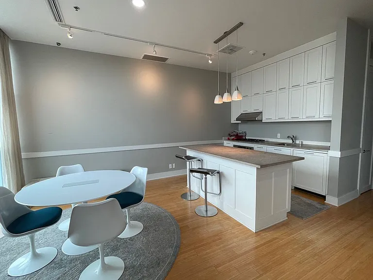 200 River Market Ave #603 — Photo 5
