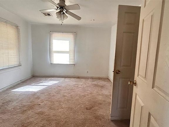 2nd image of 2110 N Dorothy Ave
