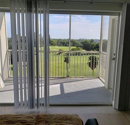 4th image of 3050 N Palm Aire Dr APT 605