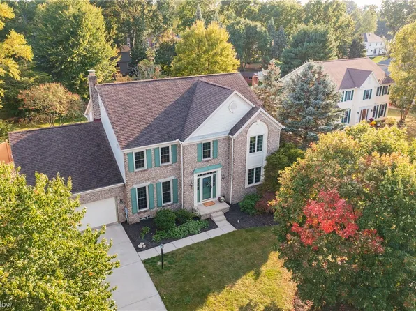 9059 Humberside Ave NW, North Canton, OH 44720