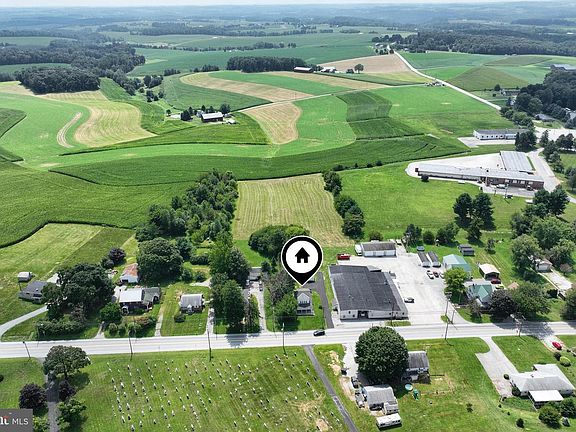 4th image of 2280 Delta Rd