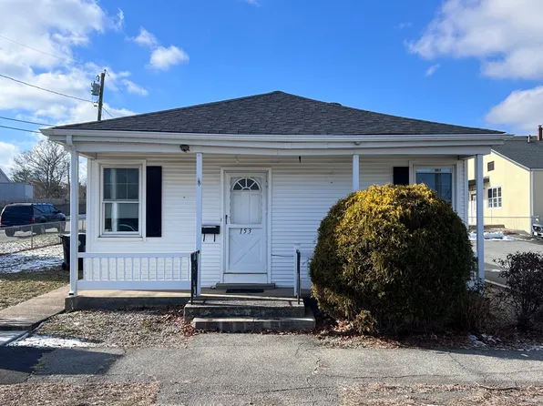 153 Stackhouse St, Dartmouth, MA 02748