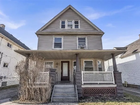 3998 E 54th St, Newburgh Heights, OH 44105