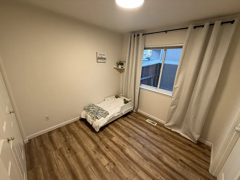 583 Ocean Point Dr — Photo 12