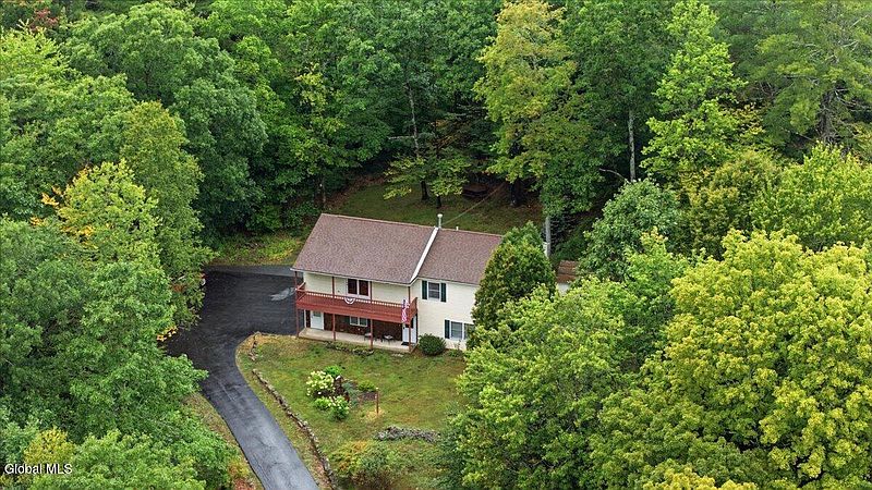3rd image of 681 Ralph Road
