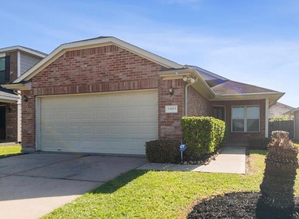 1st image of 13023 Regal Oaks Bend Ln