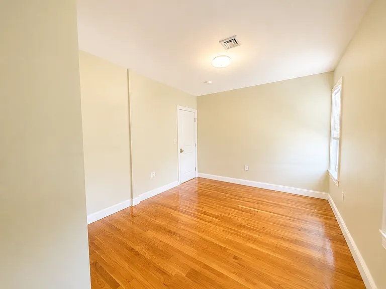 6 Josephine St #2 — Photo 8