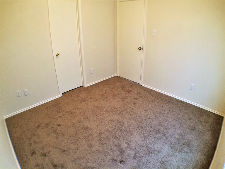 4841 Waterford Dr — Photo 16