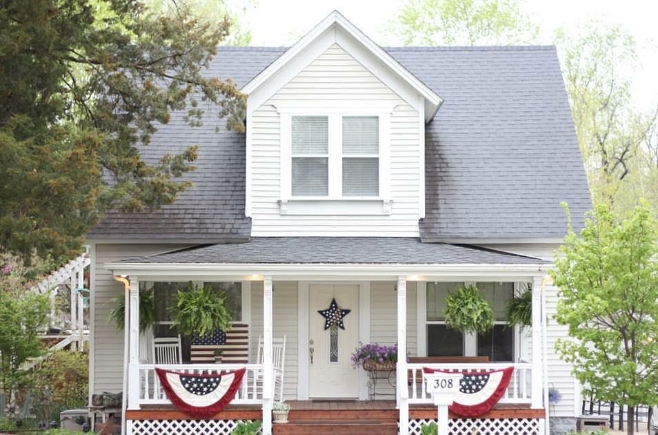 Charming curb appeal