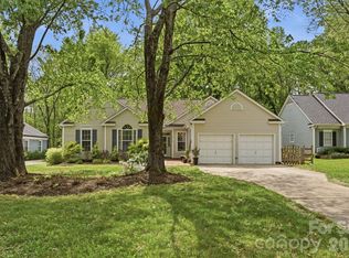 7715 Blythwood Ln, Charlotte, NC 28227