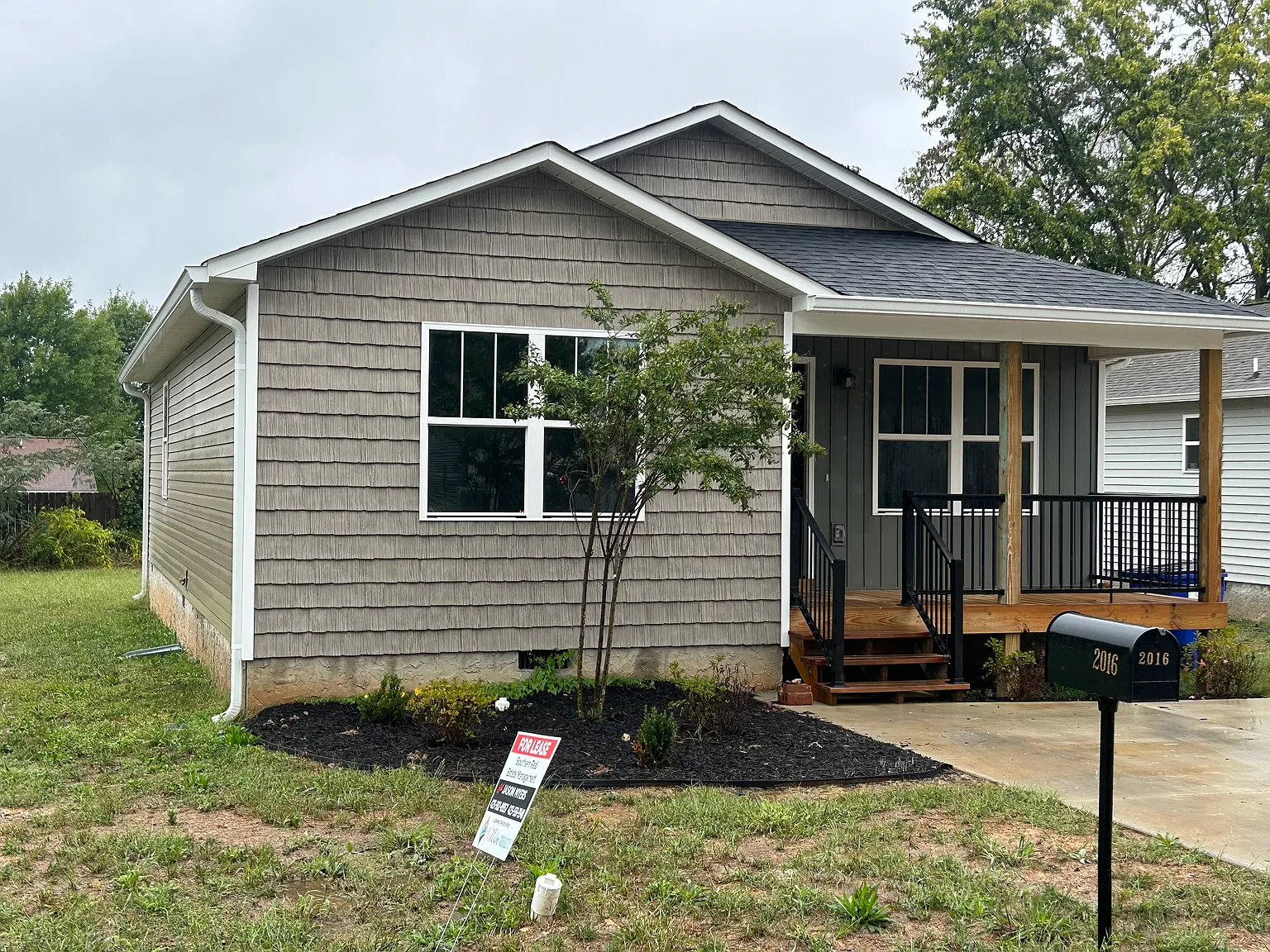 3 bed, 1204 sqft, $1,795 — Photo 3