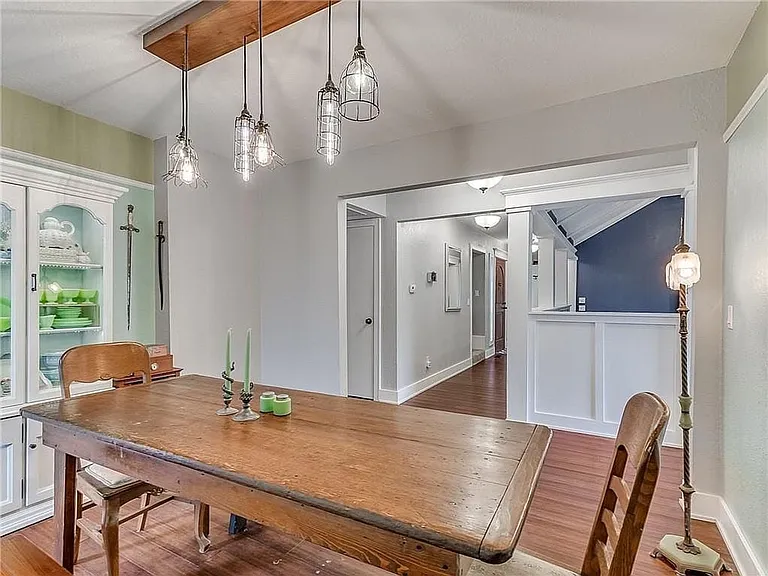 2104 Whiteoak Cir — Photo 11
