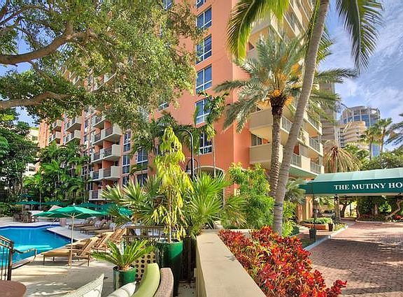 2nd image of 2951 S Bayshore Dr #1007