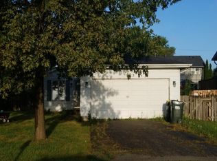 1513 Jefferson St, Lake In The Hills, IL 60156