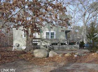 17 Roberts Way, Oak Bluffs, MA 02557