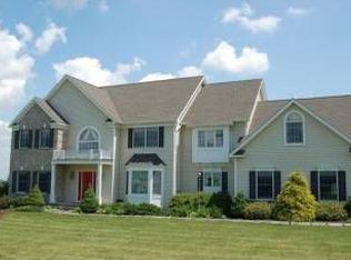 7 Cambridge Dr, Milford, NJ 08848