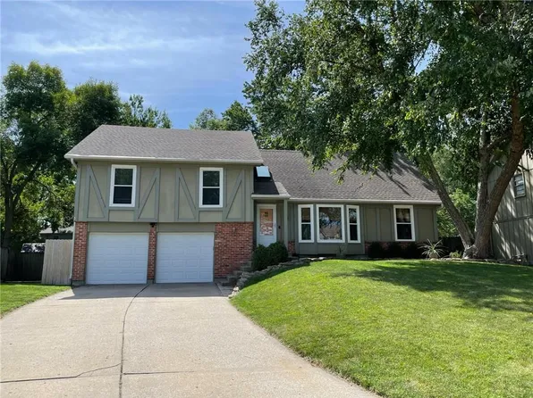 15317 W 89th Pl, Lenexa, KS 66219