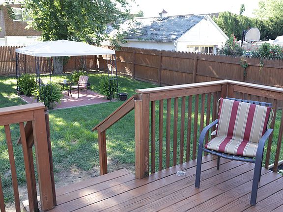 Backyard / Deck