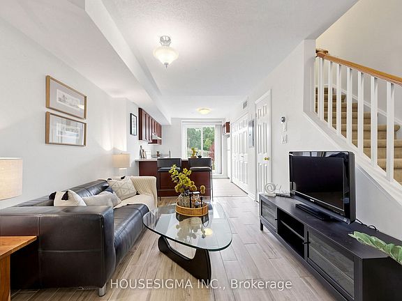 5th image of 870 Jane St #106