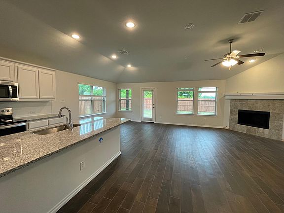 4th image of 4324 Cordata Dr