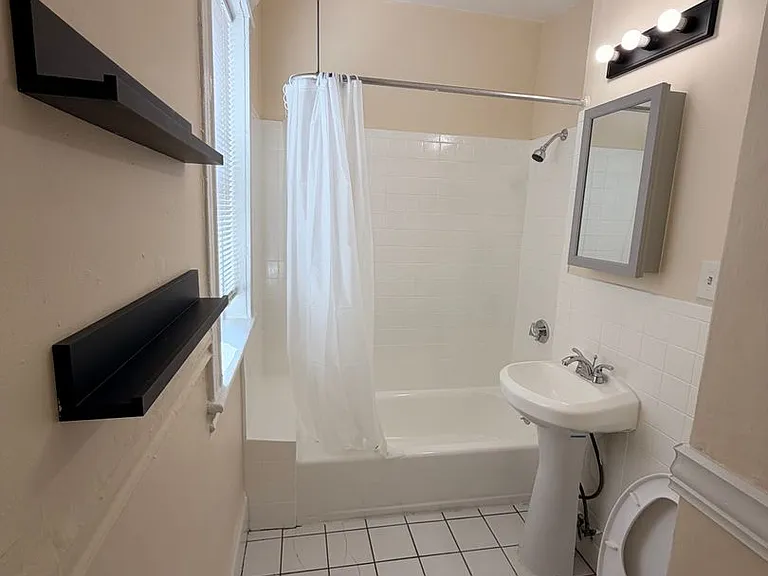 883 Huntington Ave #11 — Photo 5