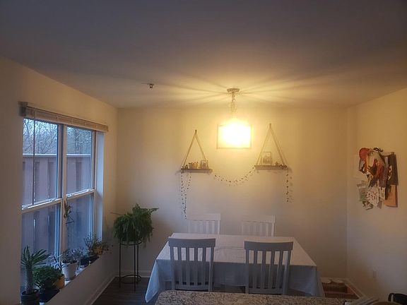 5th image of 2655 Cedar Elm Dr