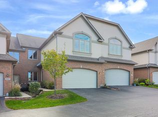 961 W Spencer Ct #961, Palatine, IL 60067