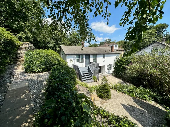 280 Davis Ave APT 3, Greenwich, CT 06830