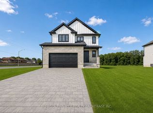 10 Woodmere Path, Middlesex Centre, ON N0M2A0