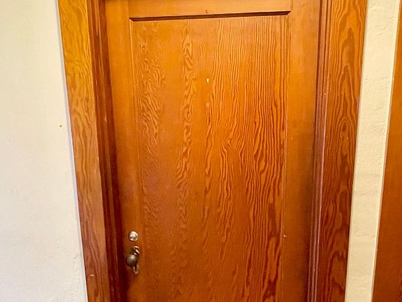 2nd image of 8204 N Peninsular Ave APT 5
