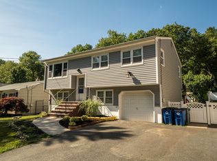 561 Rogers Dr, Landing, NJ