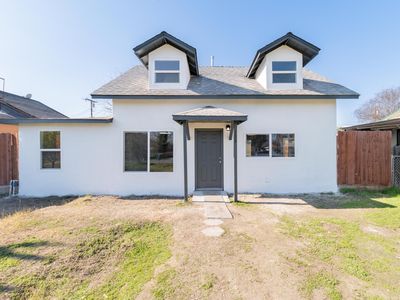 129 N California Street, Tulare, CA, 93274