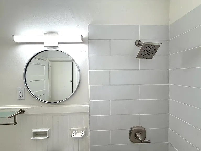 807 E Edgemont Ave — Photo 9