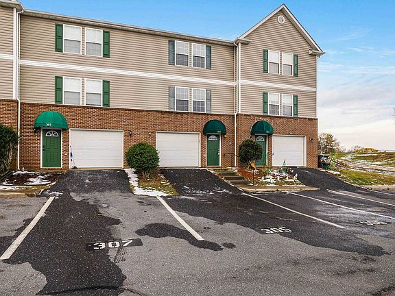 2nd image of 305 Emerson Ln