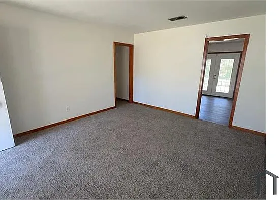 2242 Castle Hill Dr — Photo 6