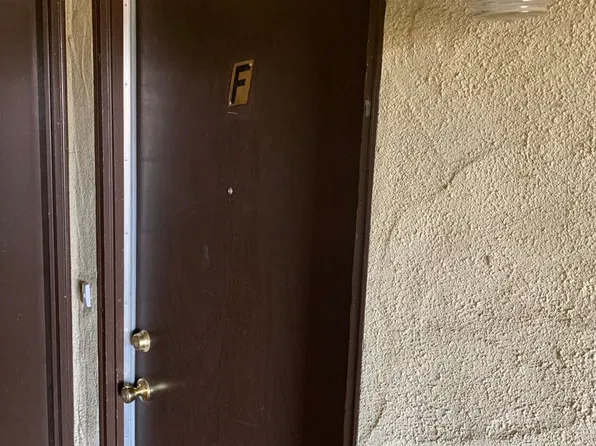 10th 130, 130 E 10th St #F, Hanford, CA 93230