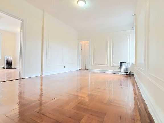 4th image of 164 Linden Blvd #D3