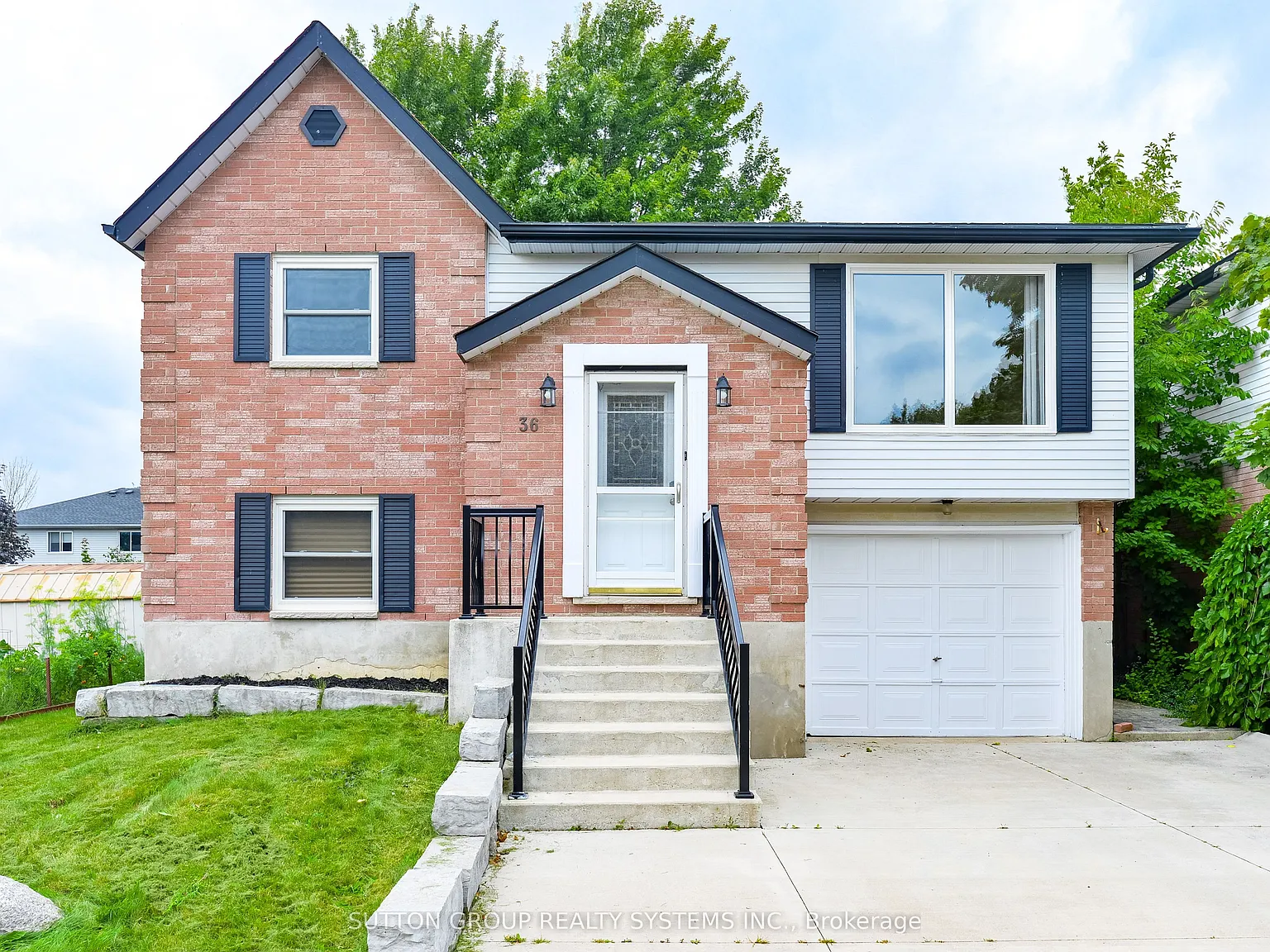 3 bed, $2,495 — Photo 1