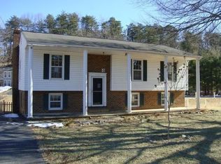 3596 Janney Ln, Roanoke, VA 24018