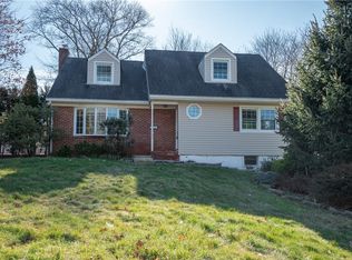 121 Ludvigh Rd, Bardonia, NY 10954