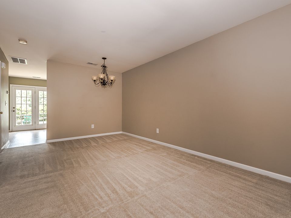 Spacious, open dining area