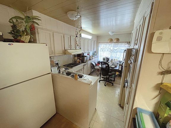 3rd image of 900 Golden Wheel Park Dr Space 104