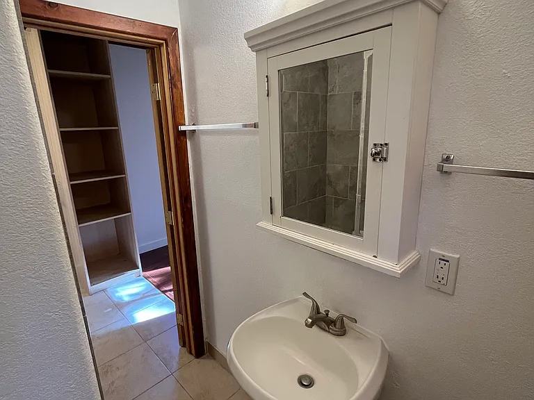 2975 Sacramento Ave #6 — Photo 12