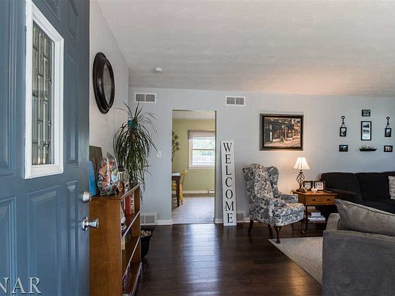 3rd image of 1511 Julie Dr