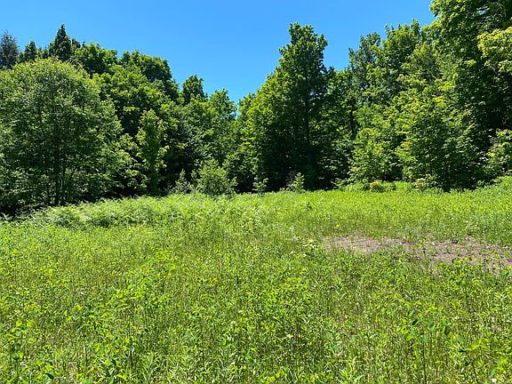 4th image of Niemi Rd