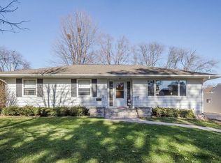 1120 Staub Ct NE, Cedar Rapids, IA 52402