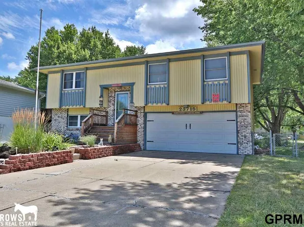 23715 Cedar Dr, Waterloo, NE 68069