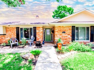 2813 Quail Ridge Dr, Carrollton, TX 75006