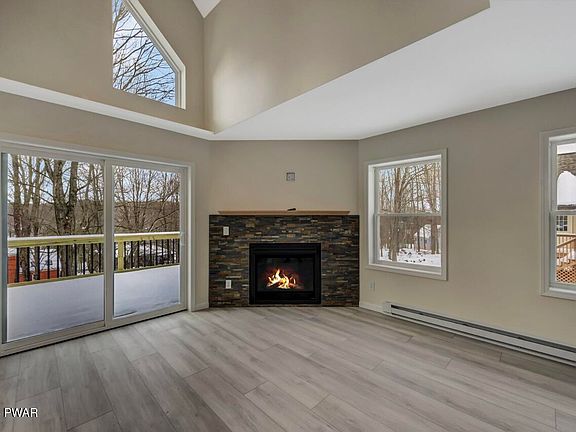 5th image of 578 Lakeview Dr E